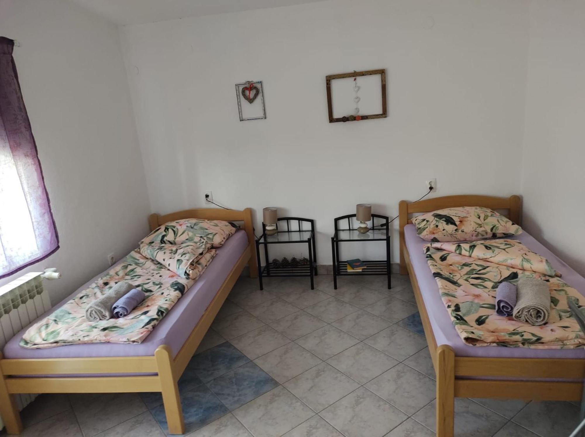 Apartment Ada Bed & Breakfast Gračac Cameră foto