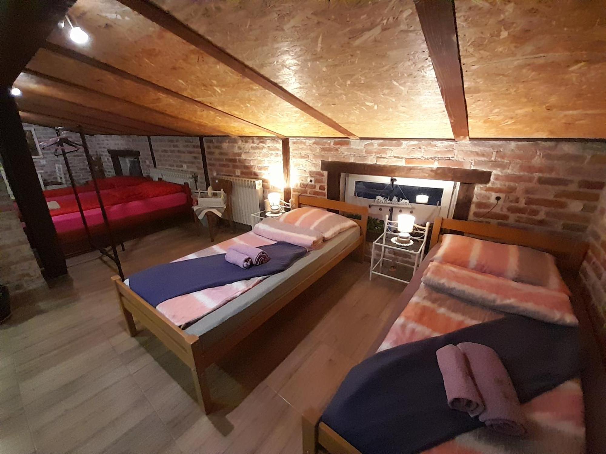 Apartment Ada Bed & Breakfast Gračac Cameră foto