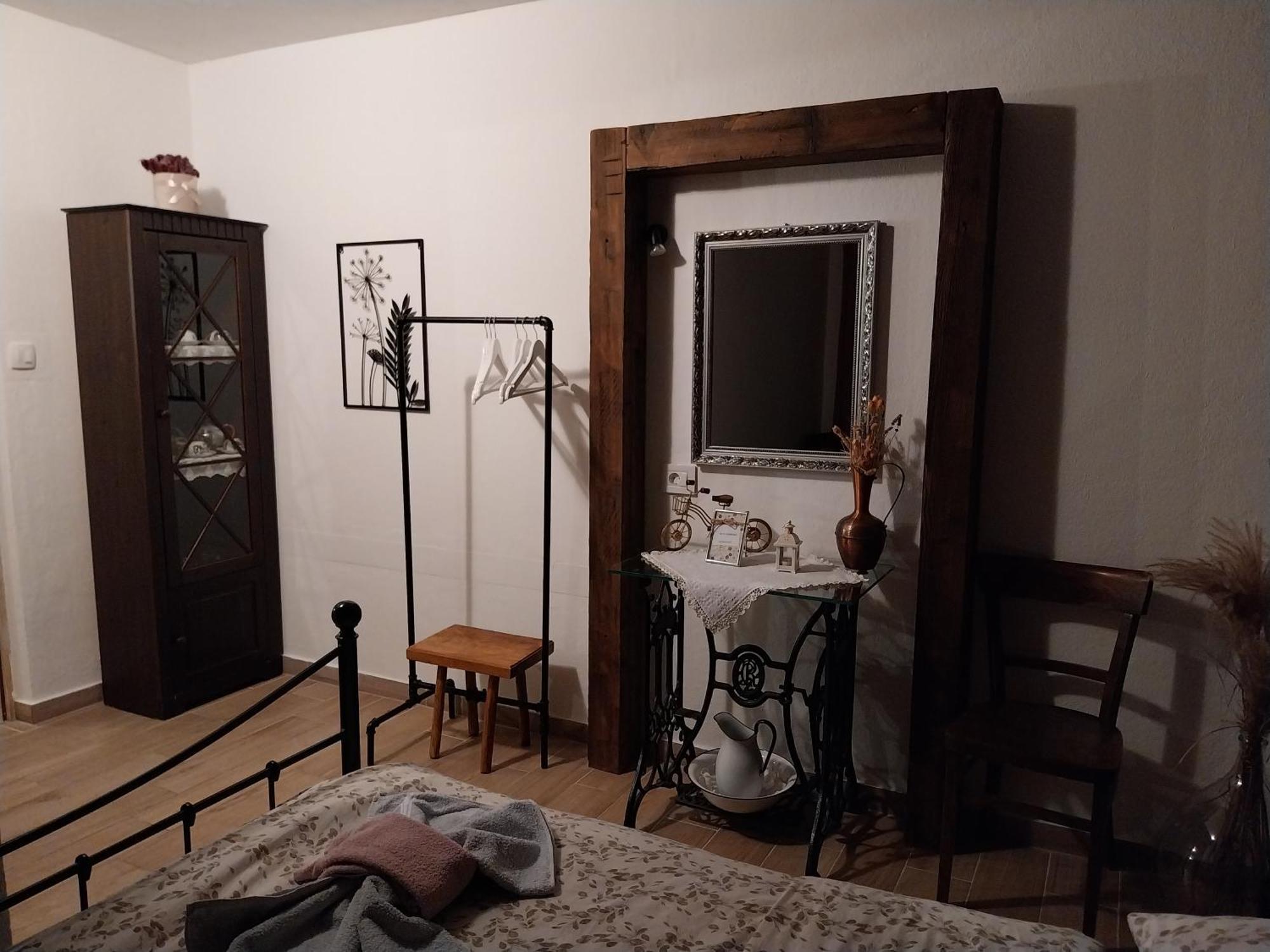 Apartment Ada Bed & Breakfast Gračac Cameră foto